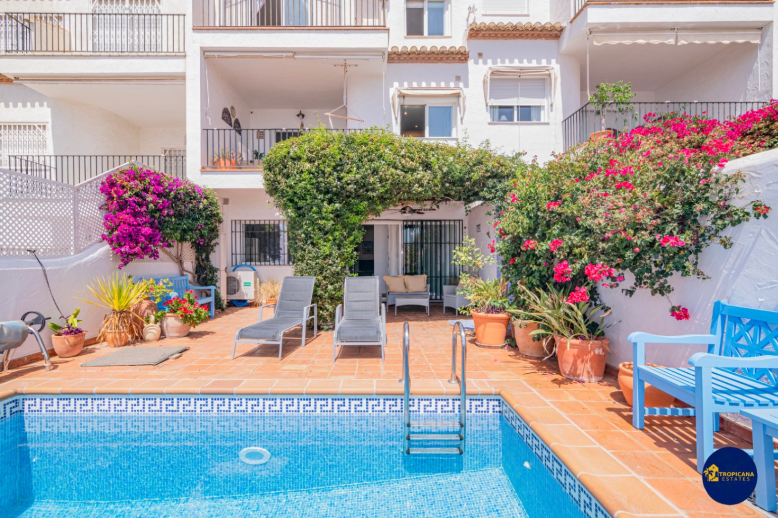 Casa adosada en venta en Marina del Este, Almuñécar