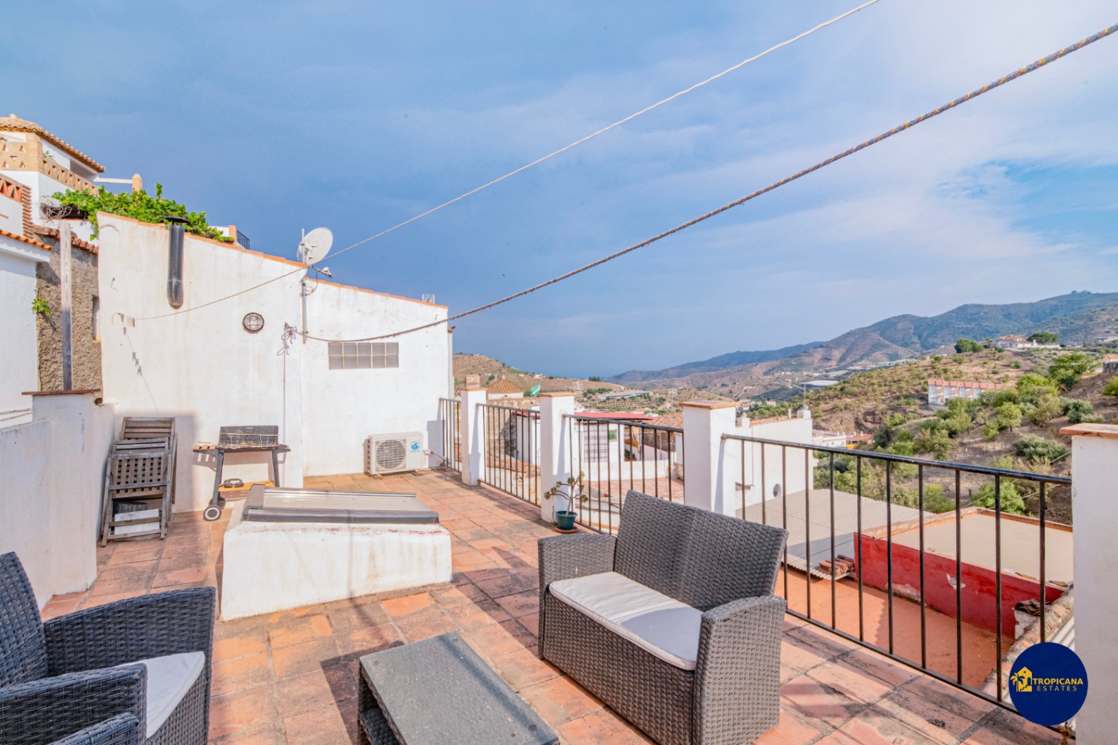 Village house in Itrabo, Granada