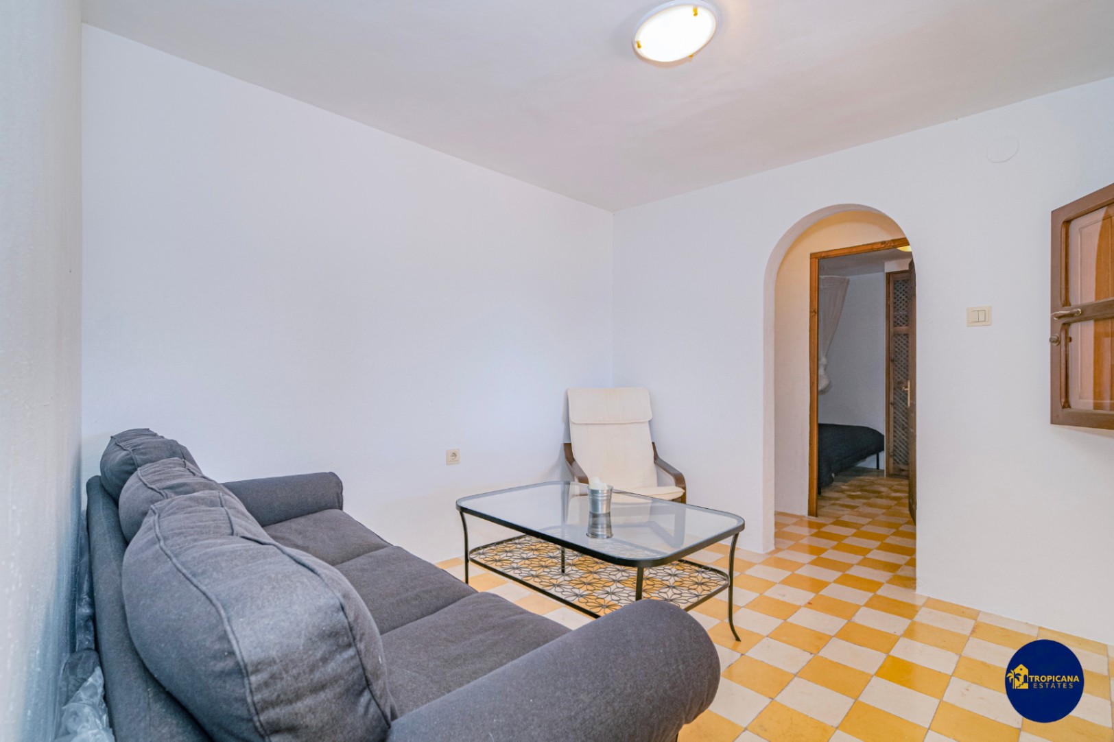 Cortijo en venta en Gelibra con impresionantes vistas al mar y la montaña
