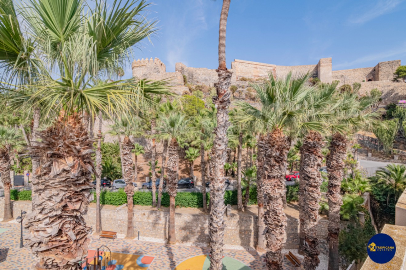 Apartamento en venta con 2 dormitorios, Playa San Cristóbal, Almuñecar