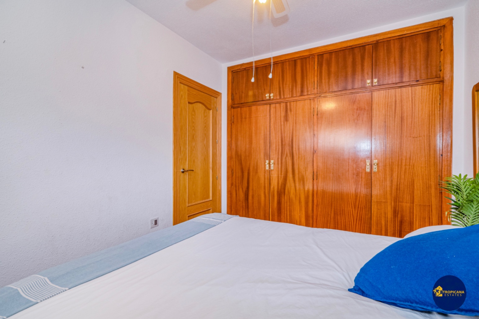 Apartamento en venta con 2 dormitorios, Playa San Cristóbal, Almuñecar