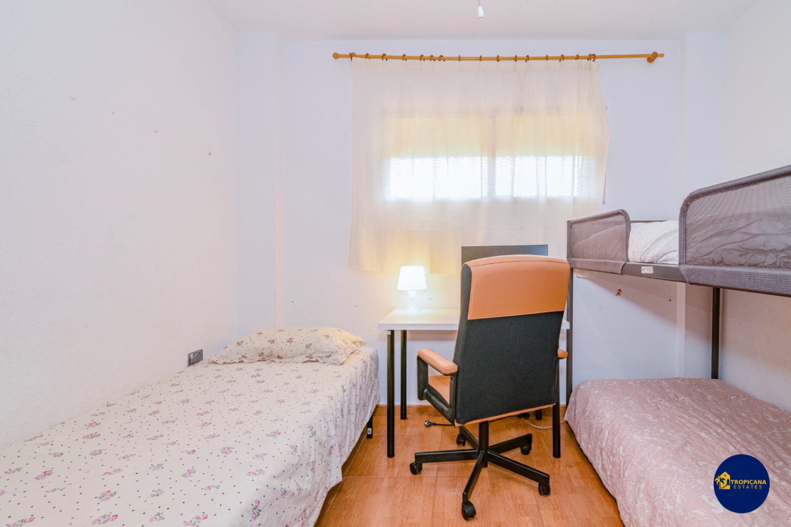 Apartamento en venta con 2 dormitorios, Playa San Cristóbal, Almuñecar