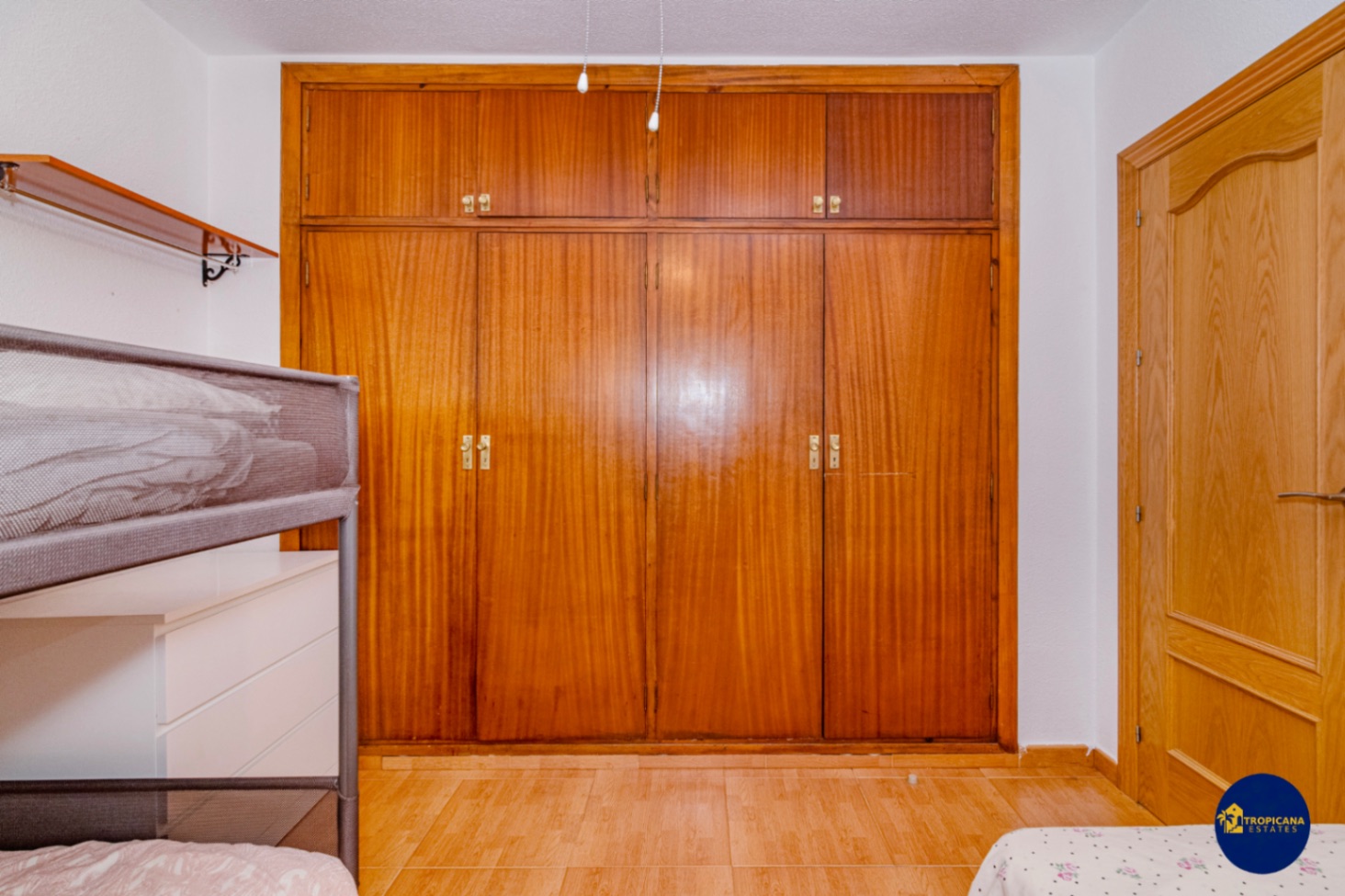 Apartamento en venta con 2 dormitorios, Playa San Cristóbal, Almuñecar