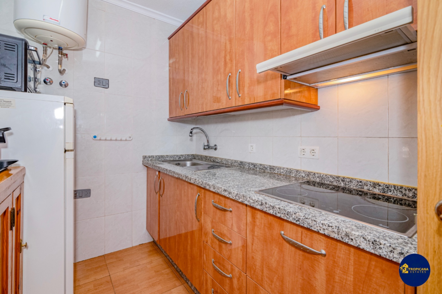 Apartamento en venta con 2 dormitorios, Playa San Cristóbal, Almuñecar