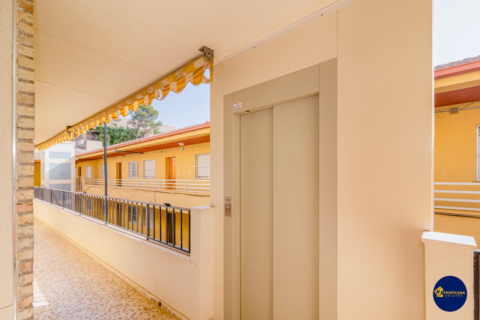 Apartamento en venta con 2 dormitorios, Playa San Cristóbal, Almuñecar