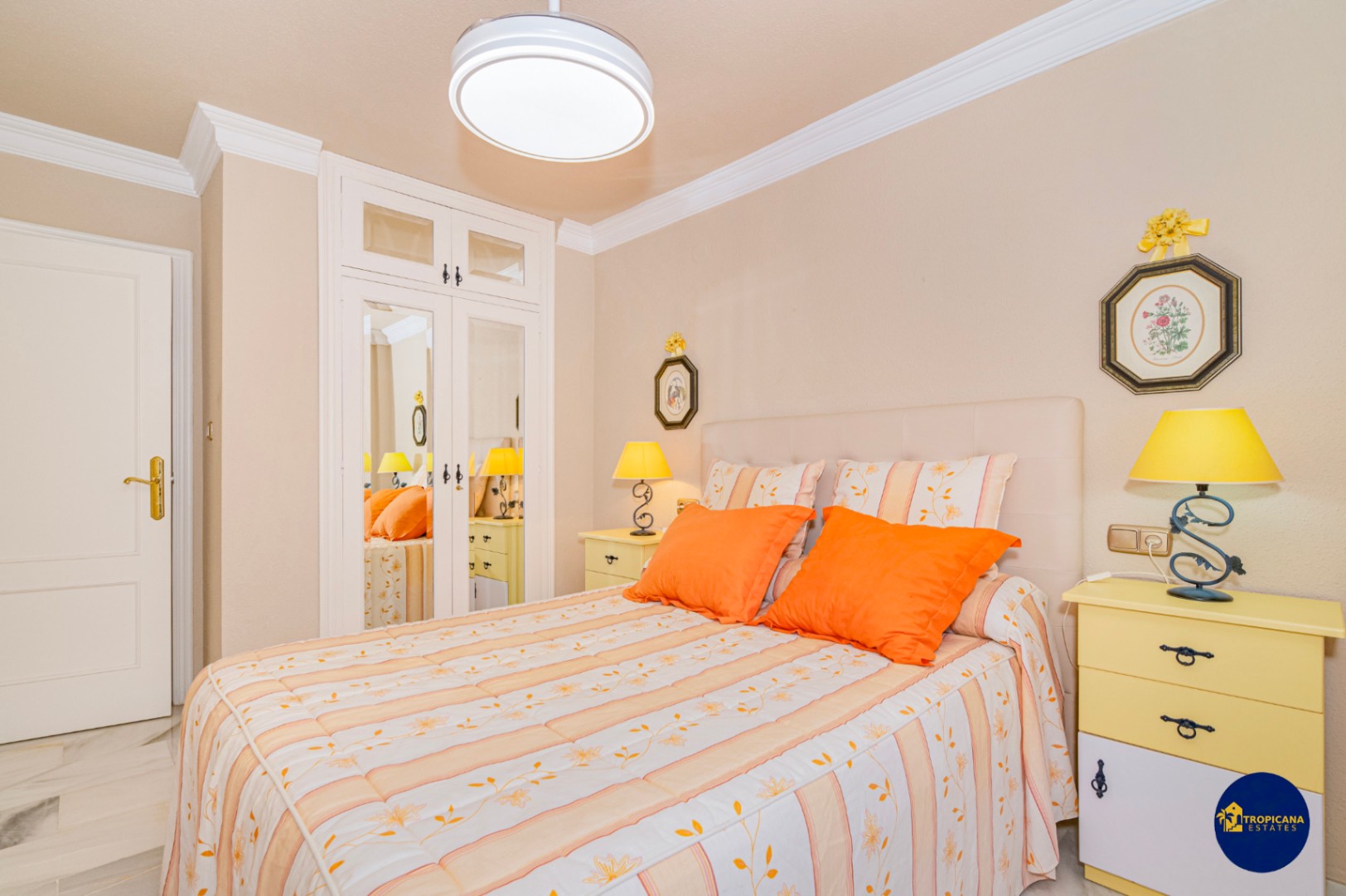 Apartamento en venta de 2 dormitorios en Almuñécar, Velilla