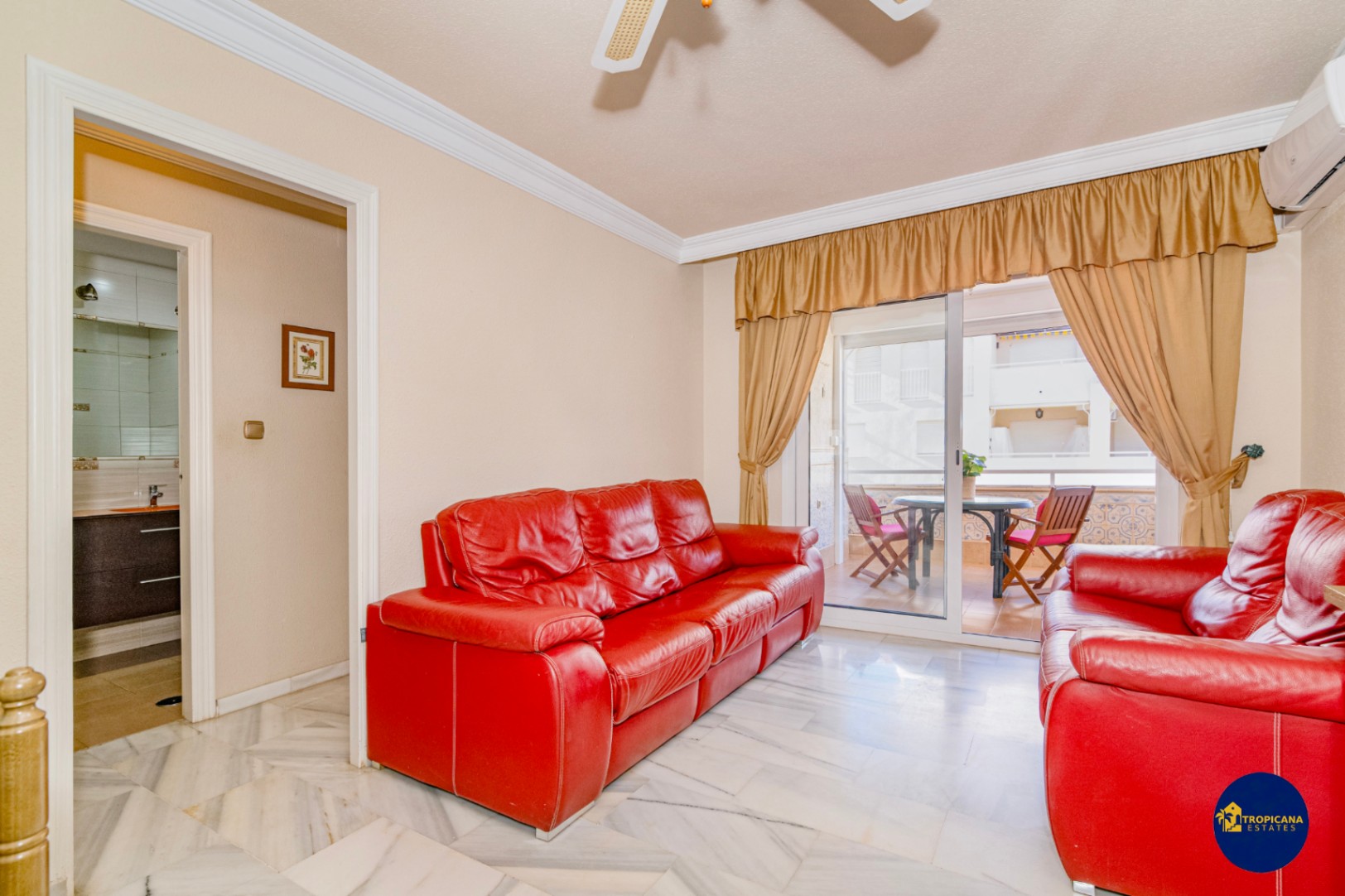 Apartamento en venta de 2 dormitorios en Almuñécar, Velilla