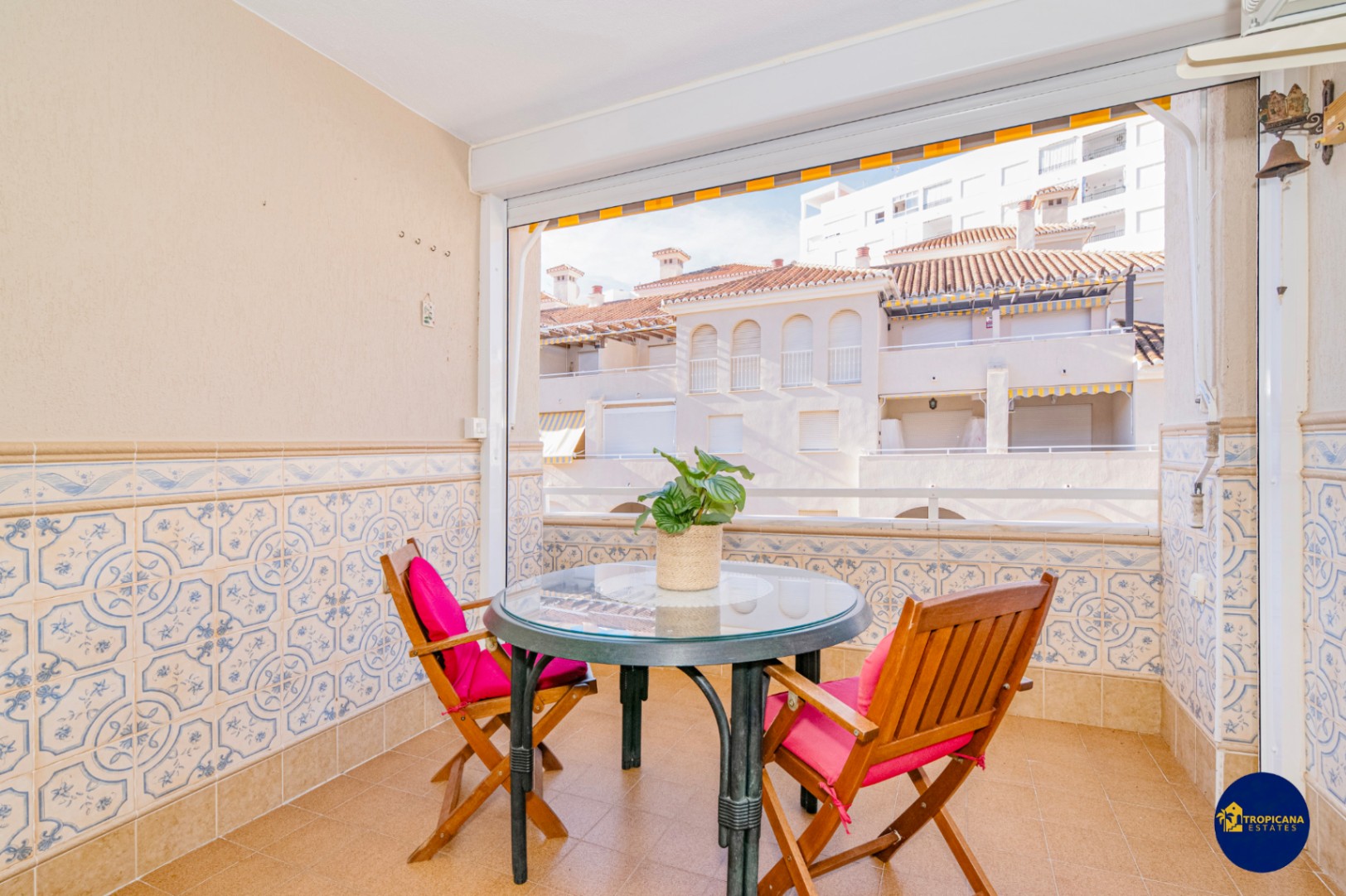 Apartamento en venta de 2 dormitorios en Almuñécar, Velilla