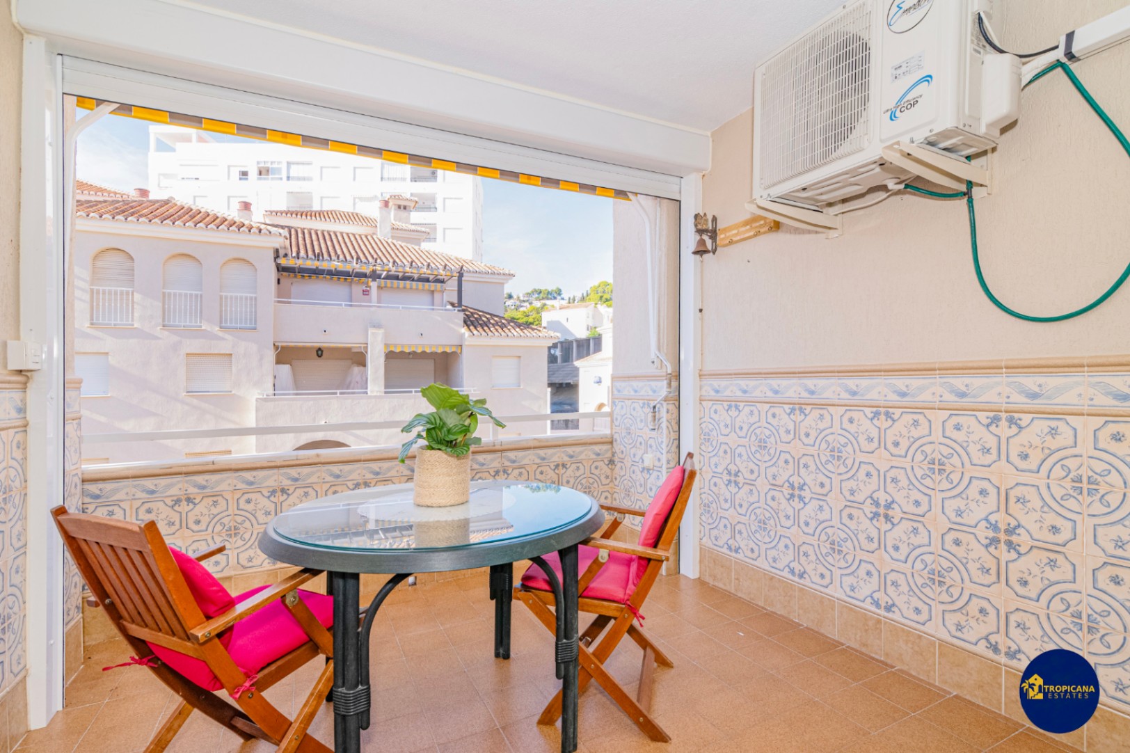 Apartamento en venta de 2 dormitorios en Almuñécar, Velilla