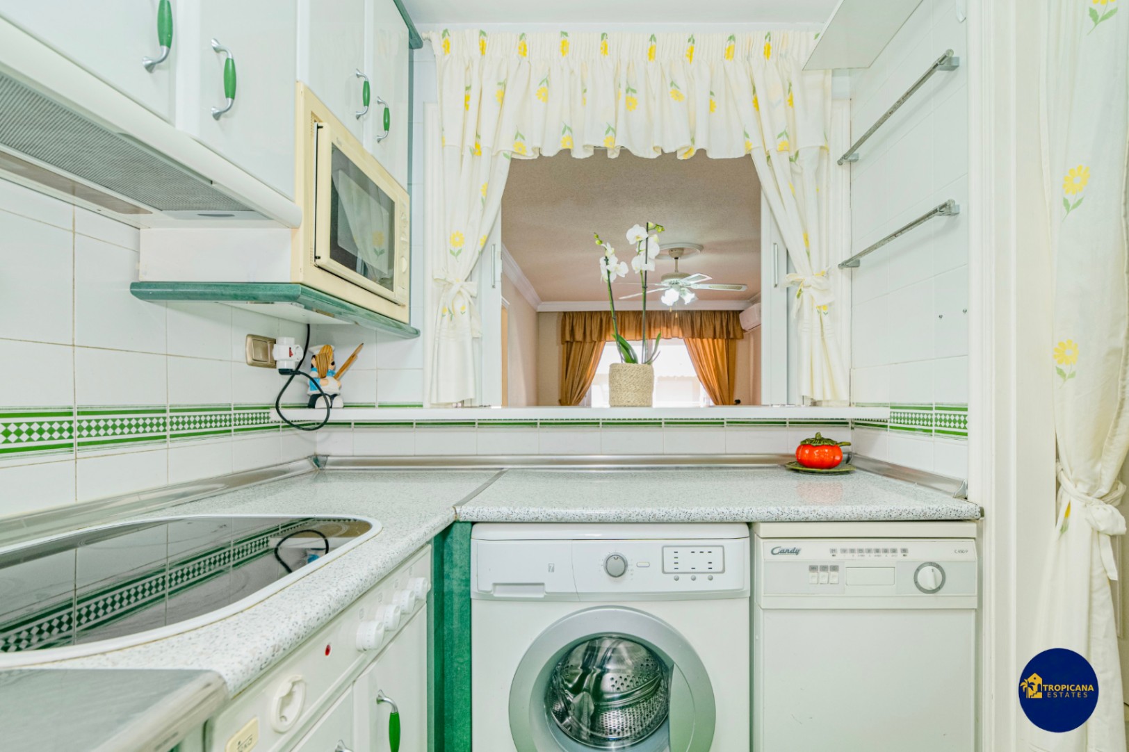 Apartamento en venta de 2 dormitorios en Almuñécar, Velilla