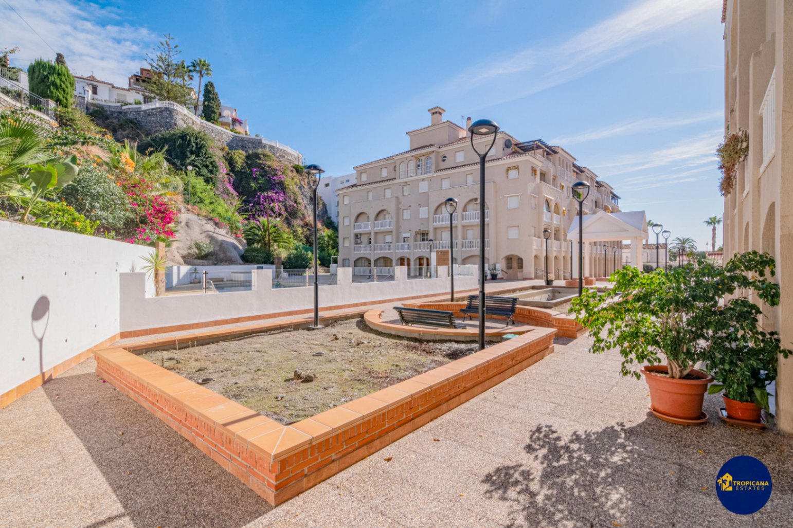 Apartamento en venta de 2 dormitorios en Almuñécar, Velilla