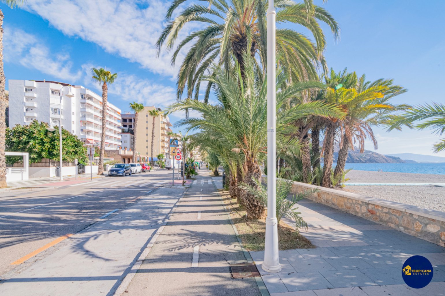 Apartamento en venta de 2 dormitorios en Almuñécar, Velilla