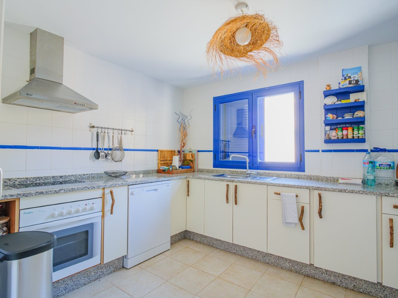 Apartamento en venta de 3 dormitorios en Cotobro, Almuñécar
