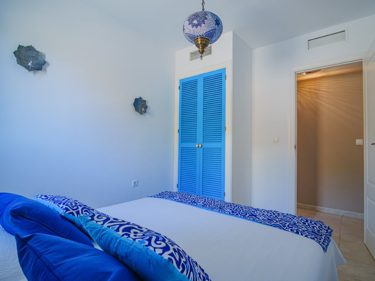 Apartamento en venta de 3 dormitorios en Cotobro, Almuñécar