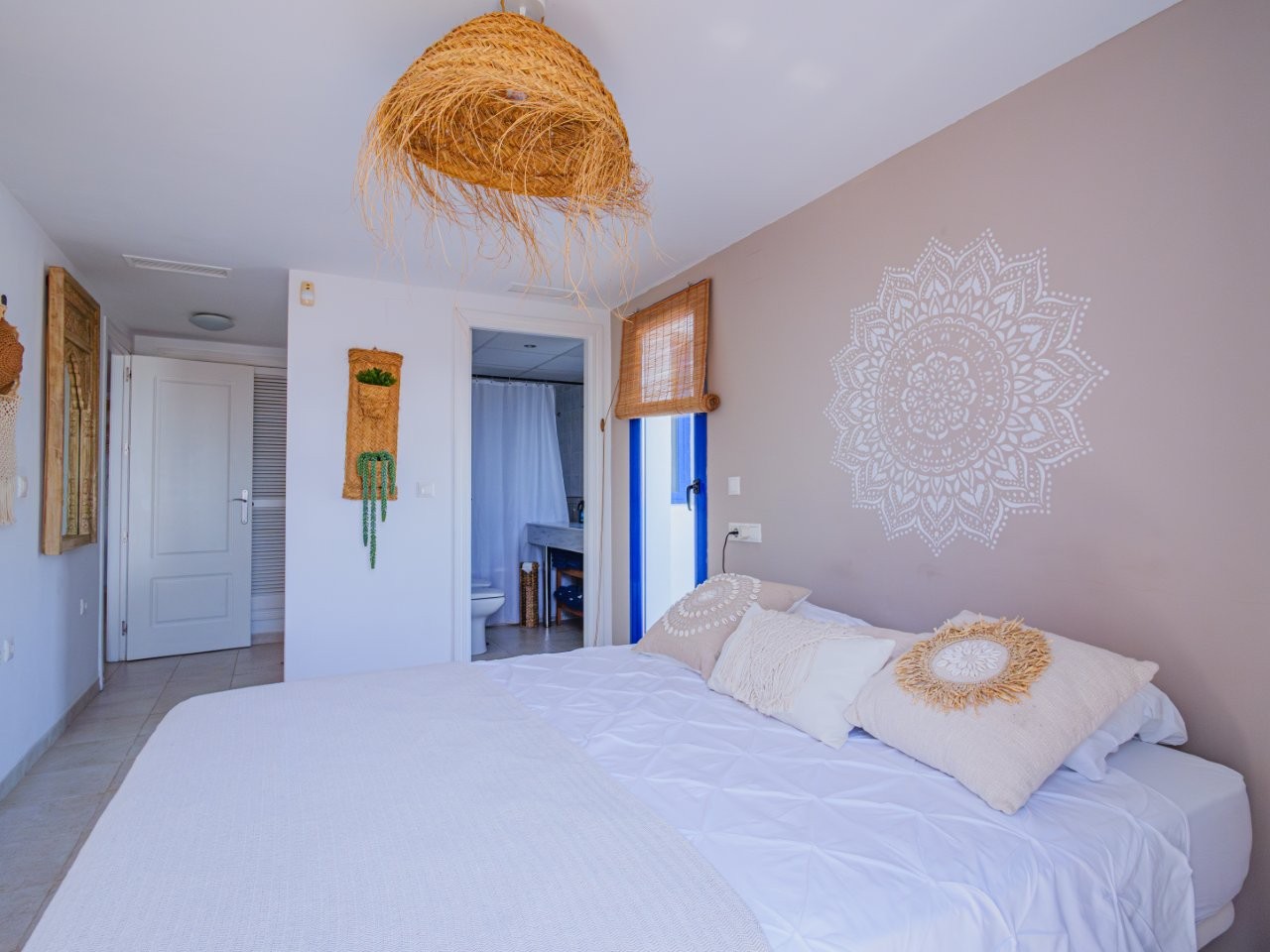 Apartamento en venta de 3 dormitorios en Cotobro, Almuñécar