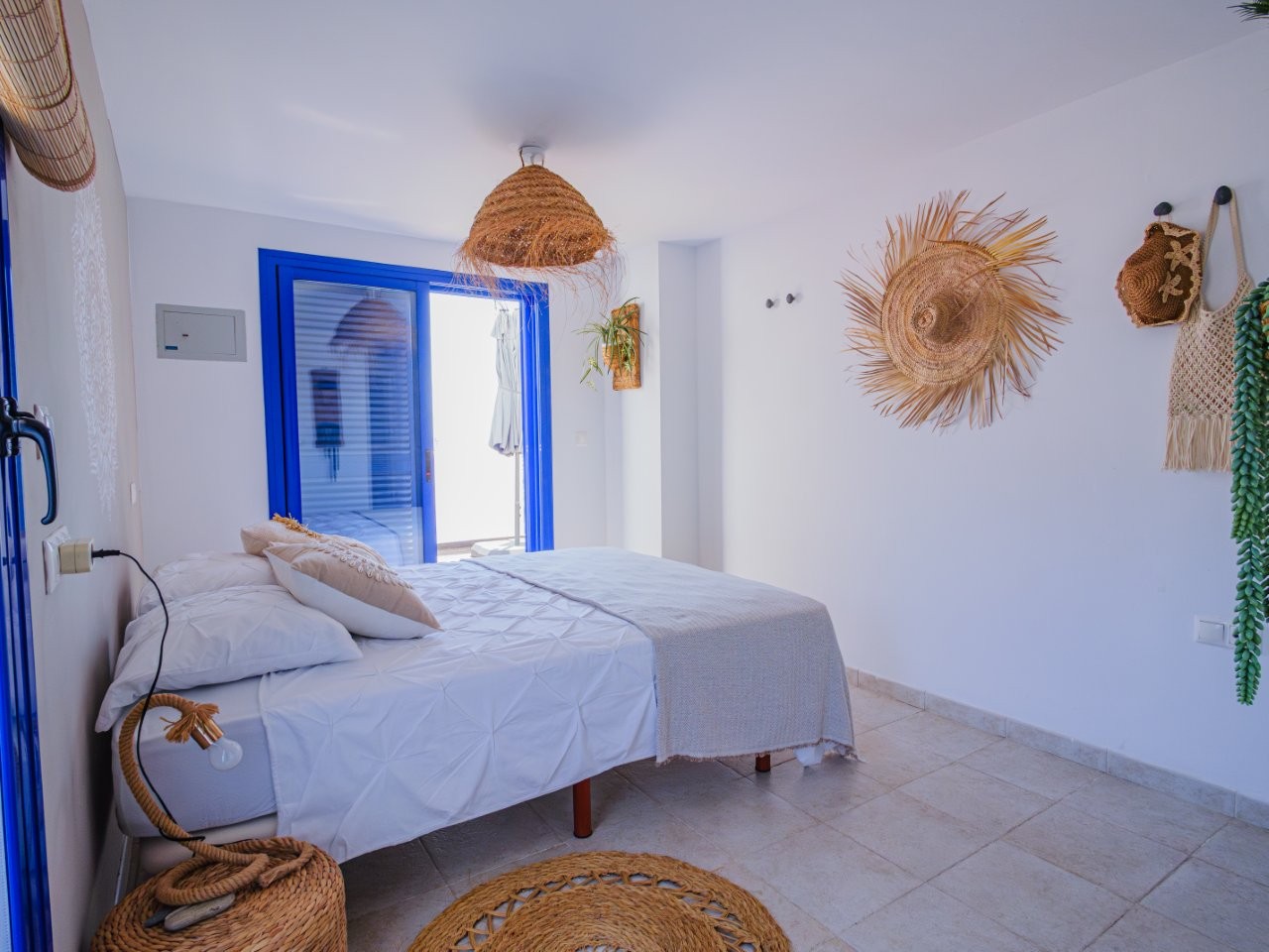 Apartamento en venta de 3 dormitorios en Cotobro, Almuñécar