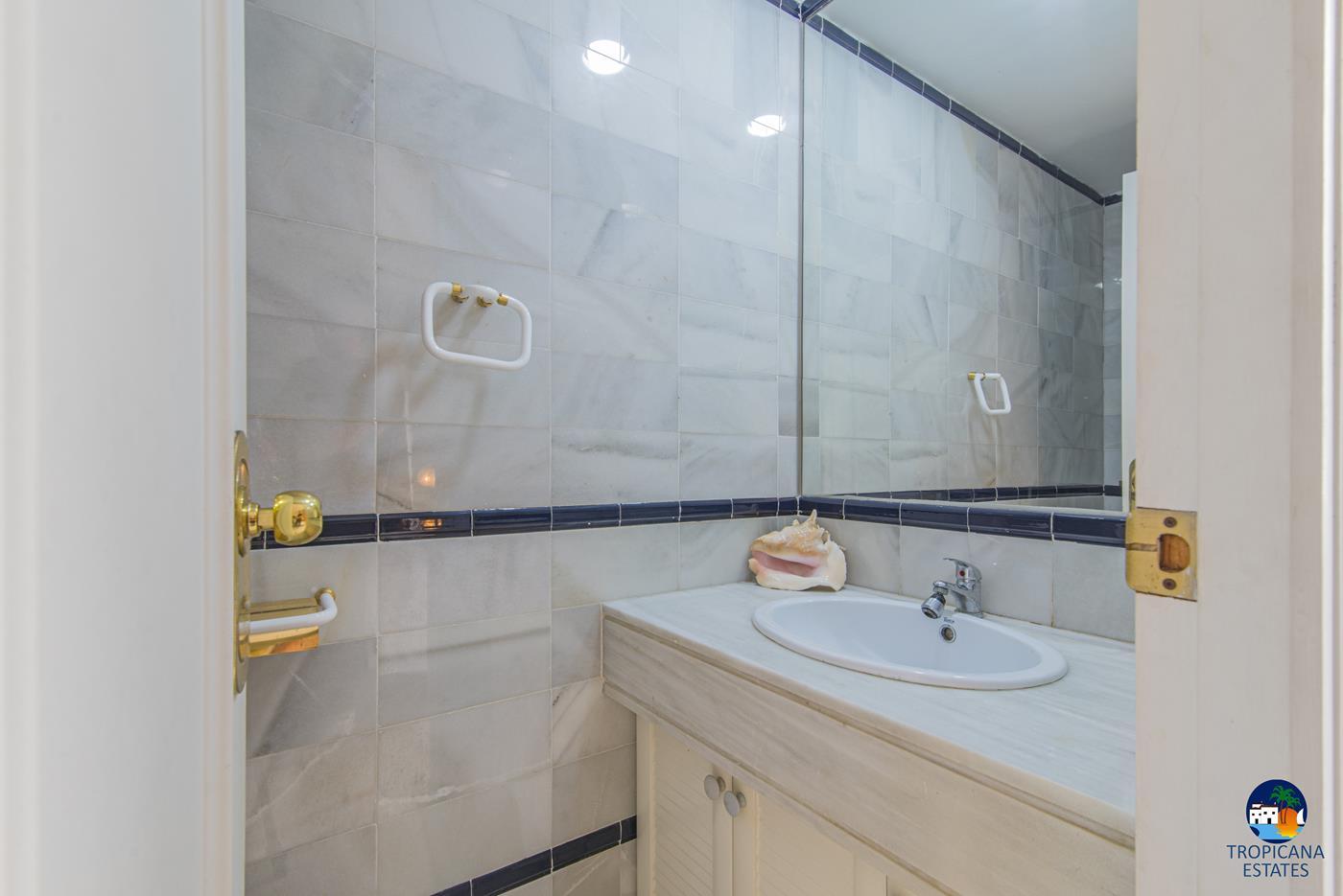 Appartement à vendre de 2 chambres au centre d'Almuñécar